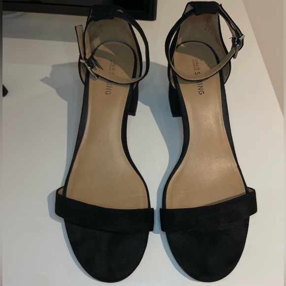 Black heels - Picture 3 of 4